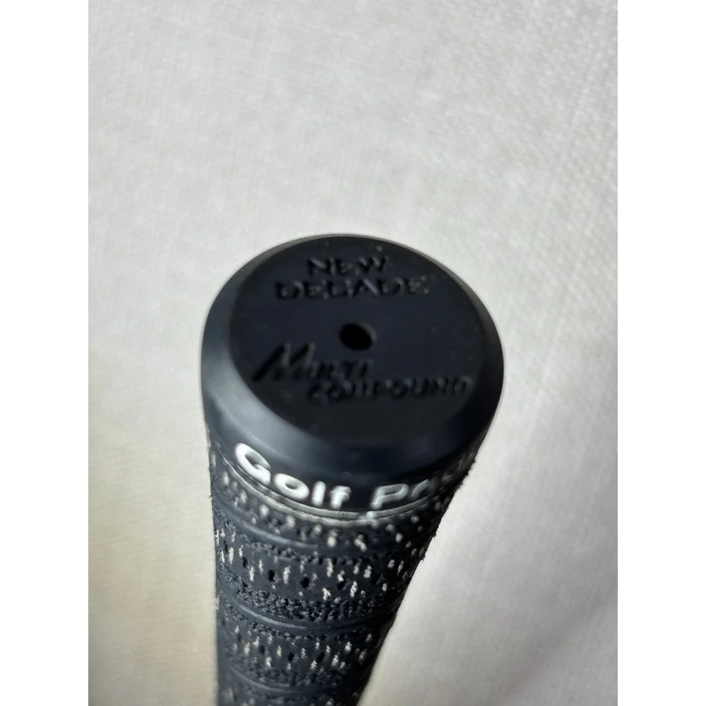 Set of 2 Adams Idea Tight Lies 3 (17 deg) & 4 (21 deg ) Hybrid RH
